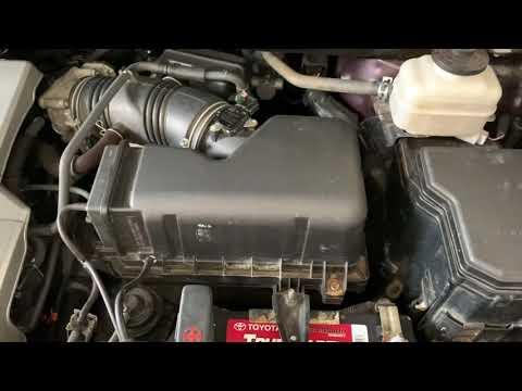 How to Replace the Engine Air Filter on a 2001-2013 Toyota Highlander (Trim: Hybrid Limited)