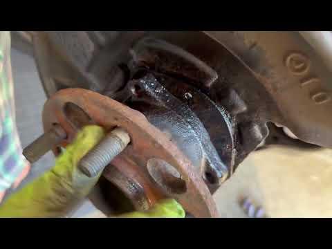 2019 Toyota Camry | wheel Bearing Replacement 