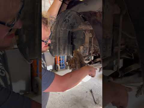 How to Replace the Outer Tie Rod End on a 2016 Toyota Prius C