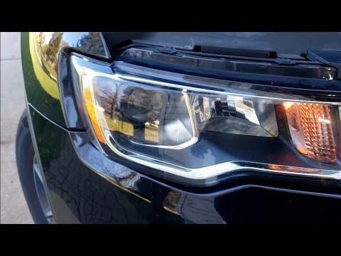 2018 Jeep Grand Cherokee  Headlight Bulb Replacement Right Side
