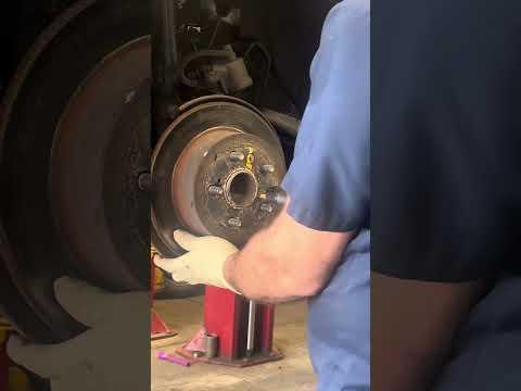 2012-2017 Toyota Camry REAR brake pads and rotor replacement!