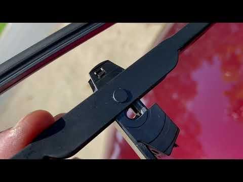 How to Replace Front Windshield Wiper Blades on a 2010-2022 Honda Insight