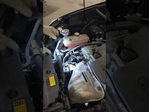 2014 toyota rav4 alternator change