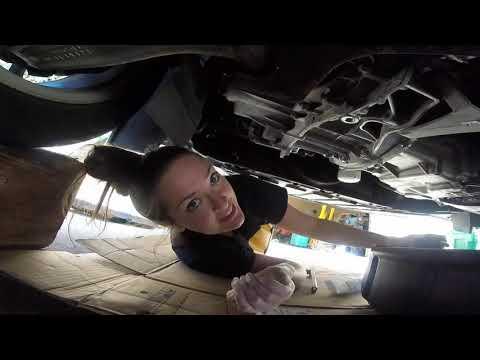 How to Change Engine Oil and Oil Filter on a 2006-2018 Ford Focus (DIY Guide) (Engine: Inline 4 2.0L)