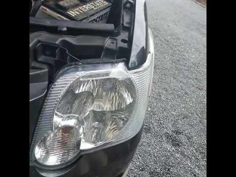 2007 Ford Explorer turn signal replacement bulb