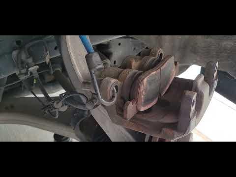 Jeep Grand Cherokee 2016 front brake pads
