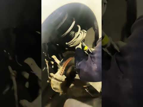 #toyota#camry#2012#shock absorber#replacement