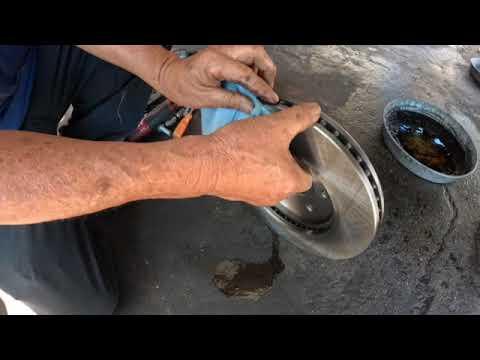 2018 Nissan Frontier Pick Up Replace Front Brake Pads And Rotor