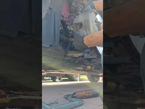 2019 Ford escape front brake pads replacement 