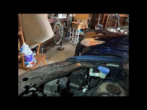 How to change your VW 2018-2020 Tiguan headlights. #diy #viral #vw #mechanics