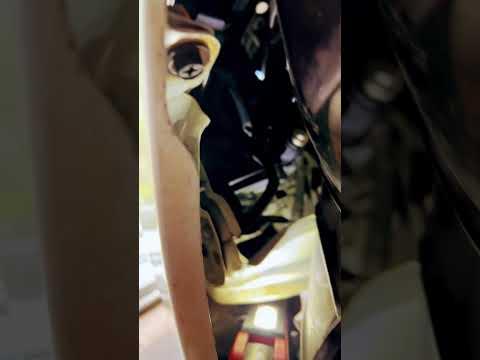 How replace a light bulb on Nissan Altima 2013-2016  in one minute my friend #shots #gmparts