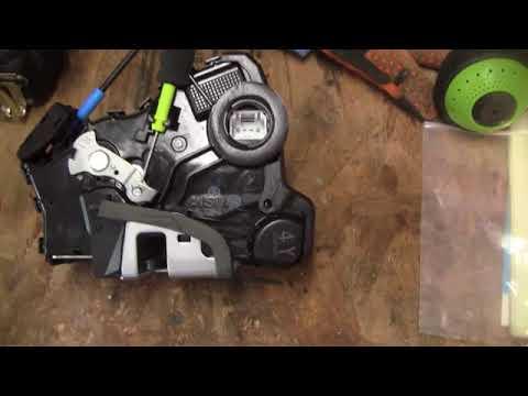 2012 - 2017 Toyota Prius c front door automatic lock replacement