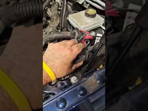 How to Replace Front Struts on a 2011-2016 BMW X3 (MacPherson Strut Assembly Guide) (Trim: sDrive28i | Engine: Inline 4 2.0L)