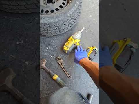 How to Replace the Outer Tie Rod End on a 2016 Nissan Versa (Step-by-Step)