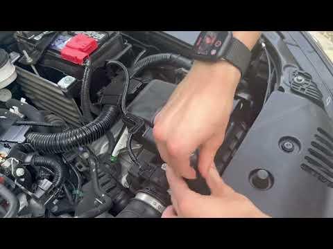 How to Replace the Engine Air Filter on a 1998-2026 Honda Civic (Engine: Inline 4 1.5L)