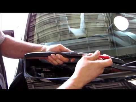 How to replace wiper blades on a 2013 Toyota Camry