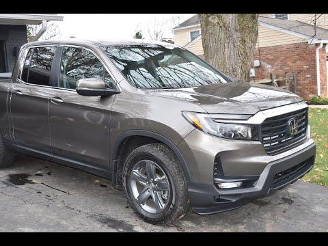How to Replace Front Windshield Wiper Blades on a 2017-2019 Honda Ridgeline