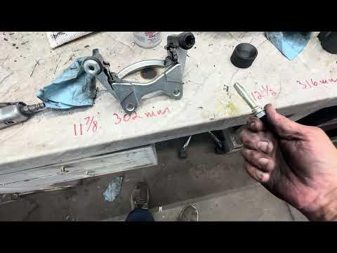 2015 Jeep Wrangler Unlimited Rear Brake Pads and Rotors and Calipers