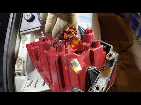 How to Replace Rear Turn Signal Bulbs on a 2017-2019 Kia Niro (Liftgate or Tail Lamp)